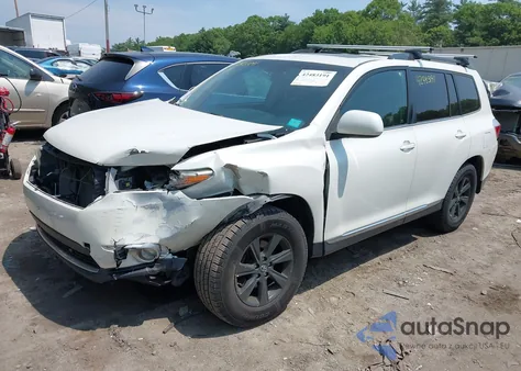 2013 Toyota Highlander Se V6 from USA, damaged, VIN 5TDBK3EH7DS246825